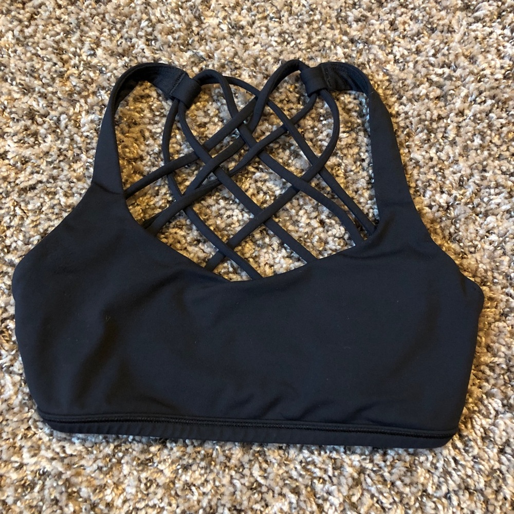 Lululemon sports bra